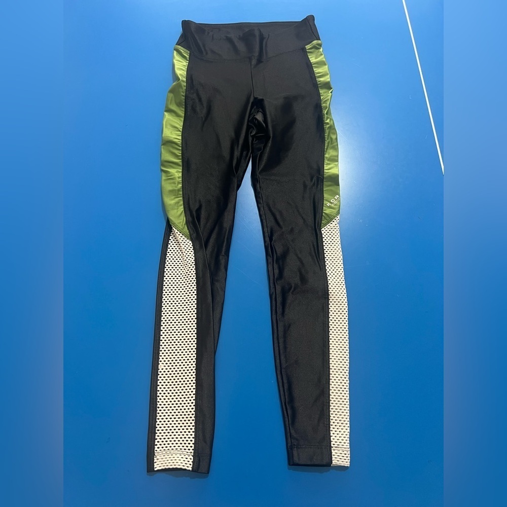 Koral leggings. Perfect Condition. Size XS